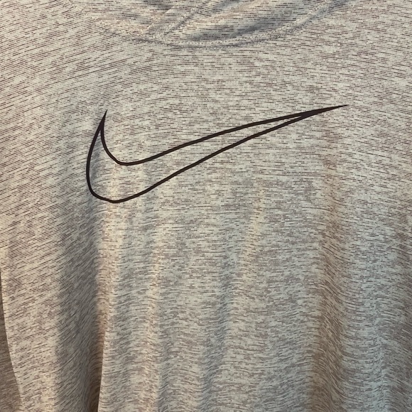 Womens Nike Dri-Fit hooded pull over - Picture 2 of 5